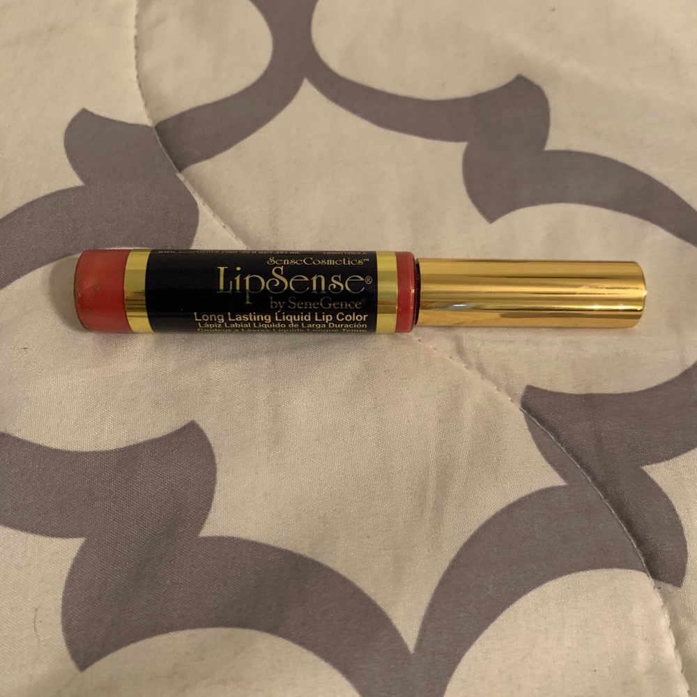 Lipsense